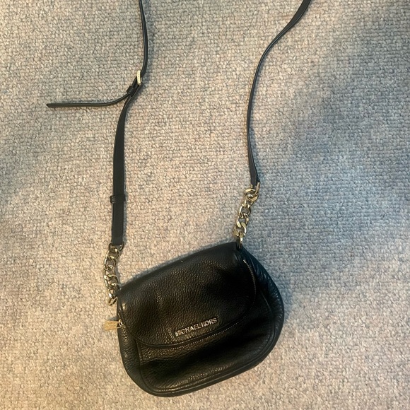 Micheal Kors Cross Body Purse - Picture 2 of 5